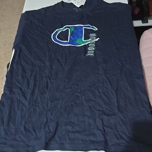 Mens Medium Champion World Tshirt NWT